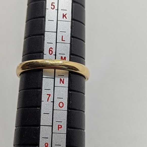 18k Gold Diamond Floral Ring - Picture 6 of 7